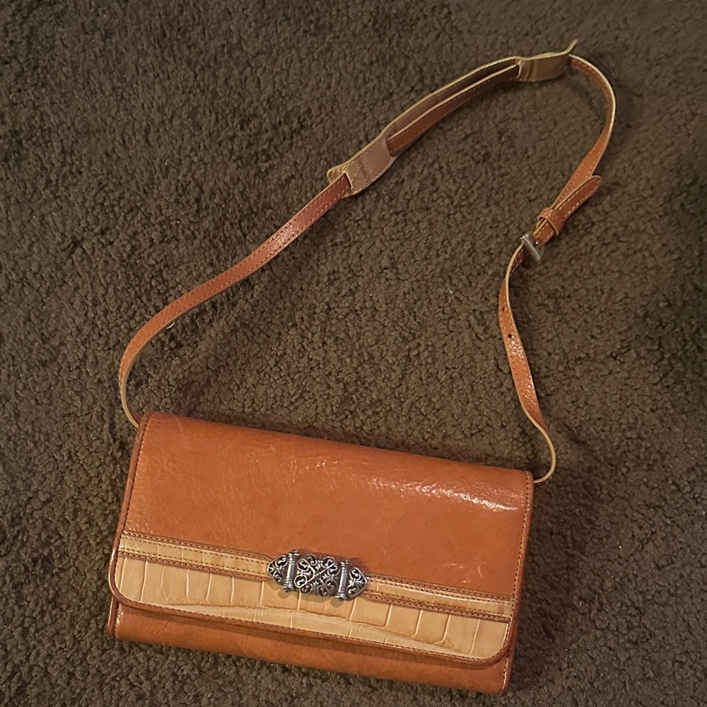 Elegant Tan Leather Women's Bag